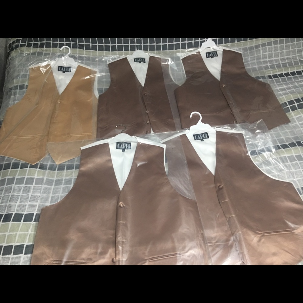 Men’s suit vest